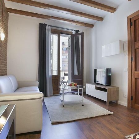 Tendency Apartments - Sagrada Familia Barcelona Exterior photo