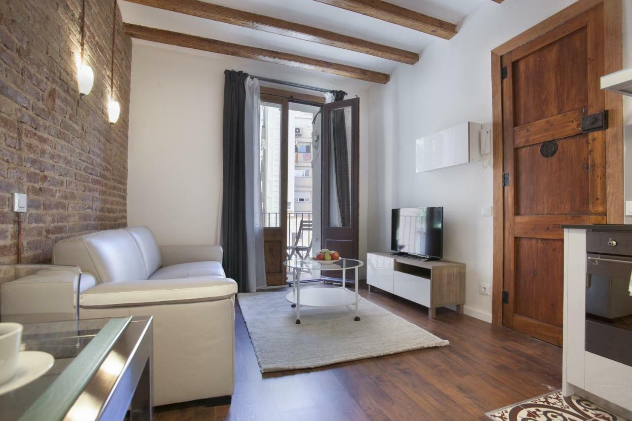 Tendency Apartments - Sagrada Familia Barcelona Exterior photo